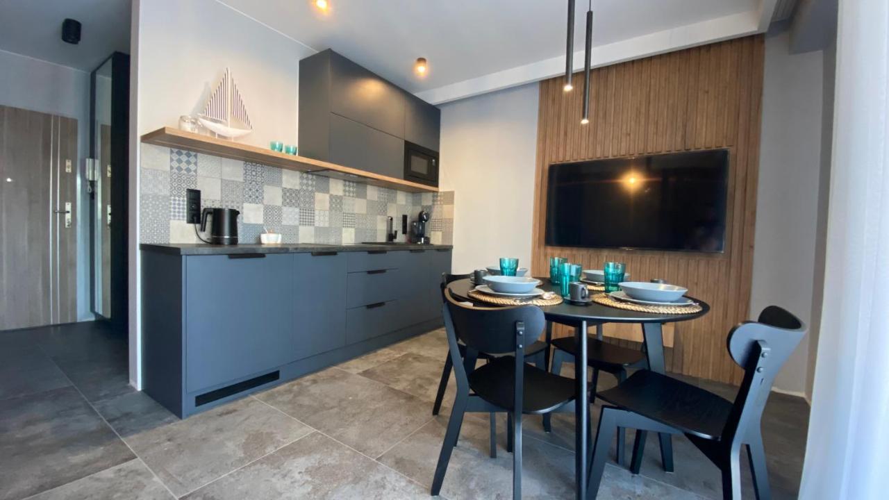 Apartament Magma Z Basenem Morska Klifowa レバル エクステリア 写真
