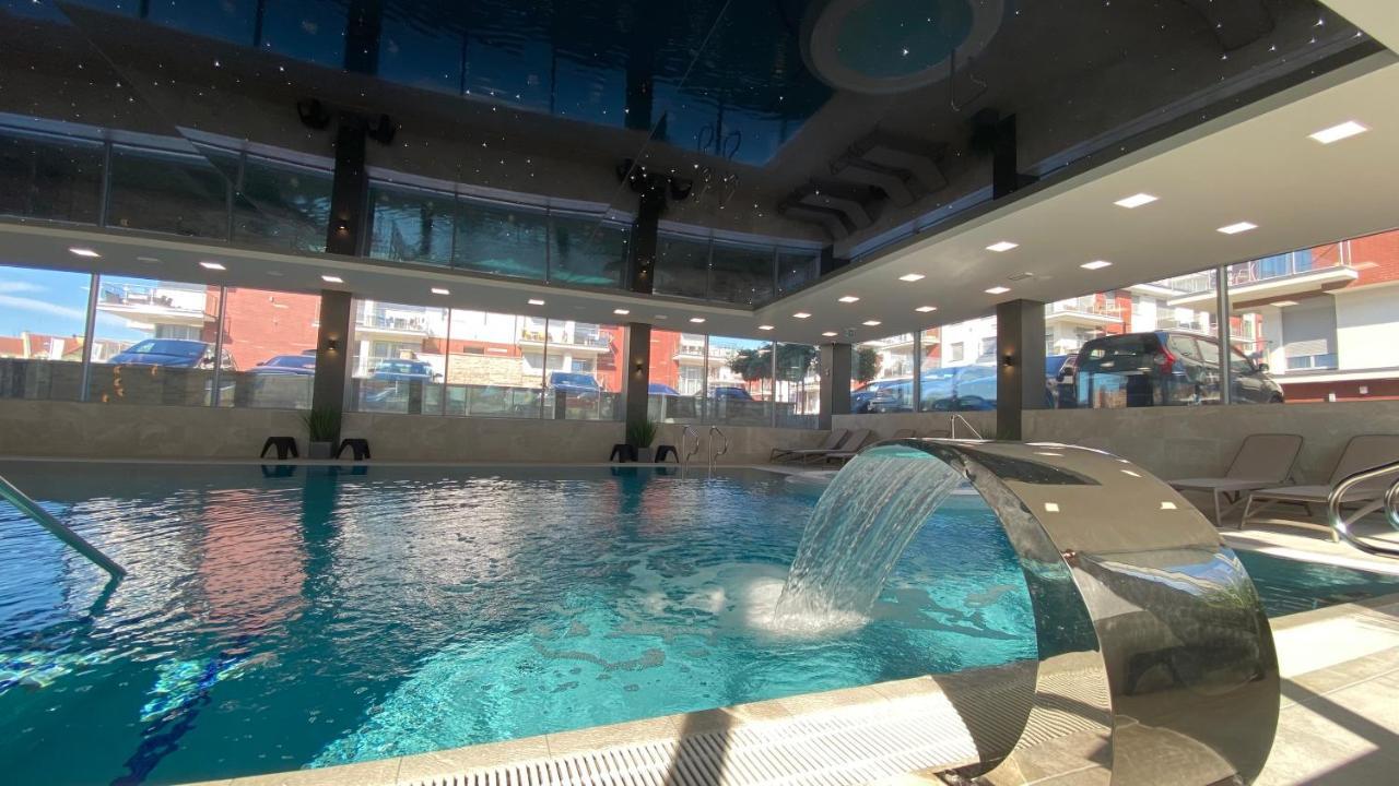 Apartament Magma Z Basenem Morska Klifowa レバル エクステリア 写真