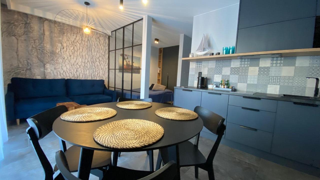 Apartament Magma Z Basenem Morska Klifowa レバル エクステリア 写真